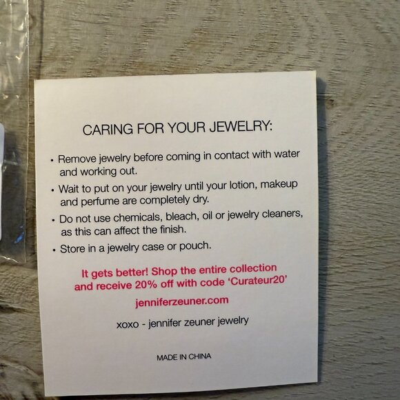 Jennifer Zeuner - 14k Hamilton Gold IP Plating Herringbone Necklace - Picture 6 of 6